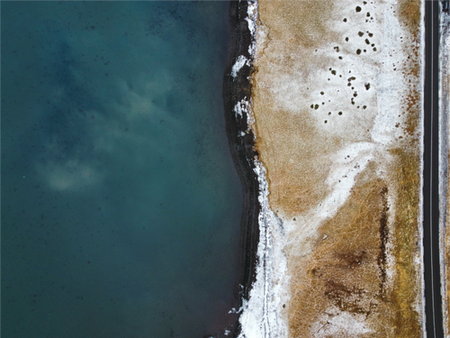 Main image Between Land & Sea