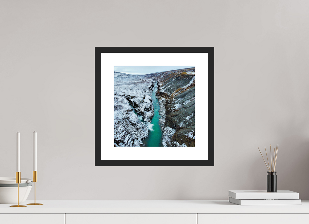 30 x 30 cm, Cadre avec passe partout Between Two Seasons — Iceland