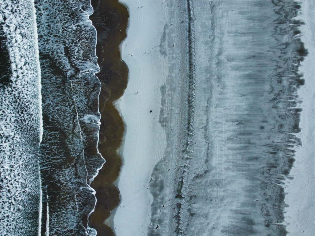 Main image Edge of Winter — Iceland