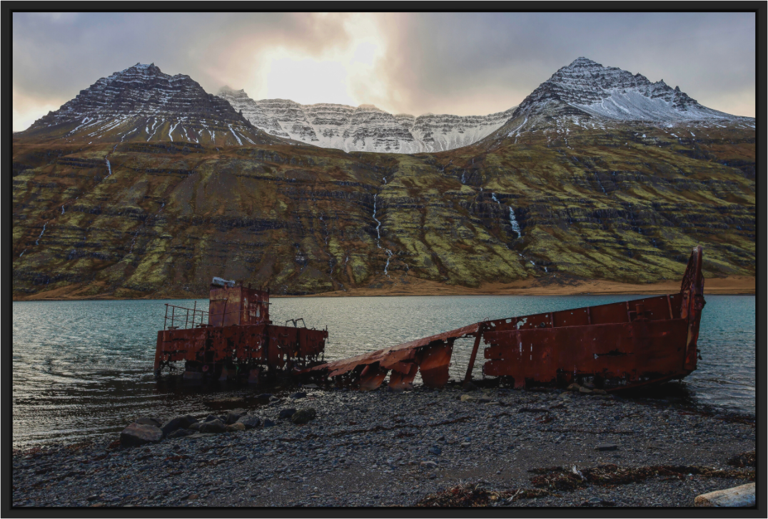 Main image Stranded in the fjord