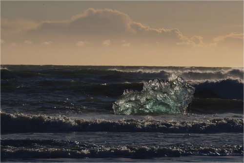 Main image Cast Adrift — Diamond Beach