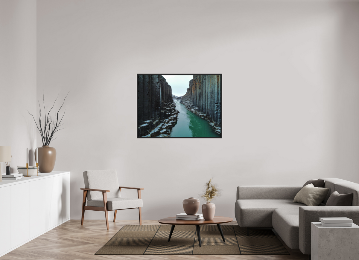 120 x 90 cm, Caisse américaine alu dibond Into the Canyon — Iceland