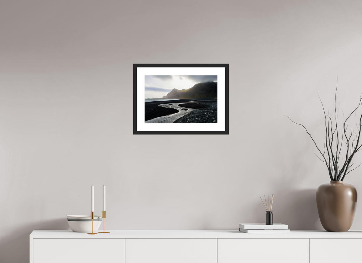 45 x 30 cm, Cadre avec passe partout Where the River Meets the Sea — Iceland