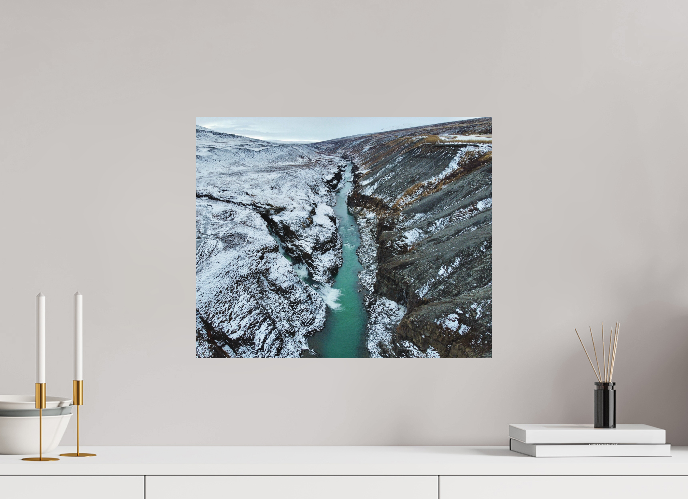 49 x 40 cm, Tirage photo mat Between Two Seasons — Iceland
