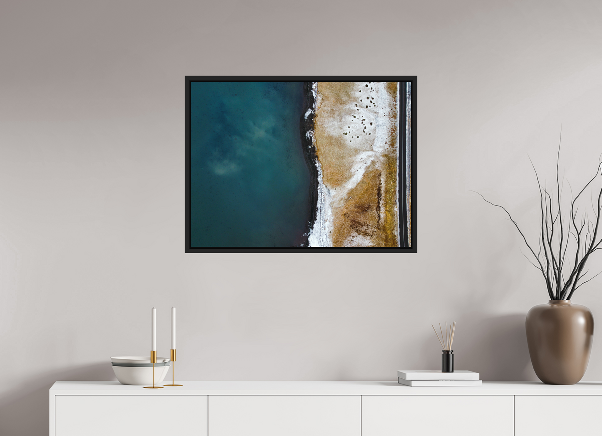 80 x 60 cm, Caisse américaine alu dibond Between Land & Sea — Iceland