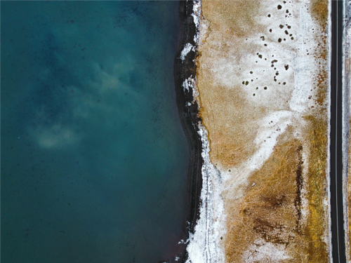 Main image Between Land & Sea